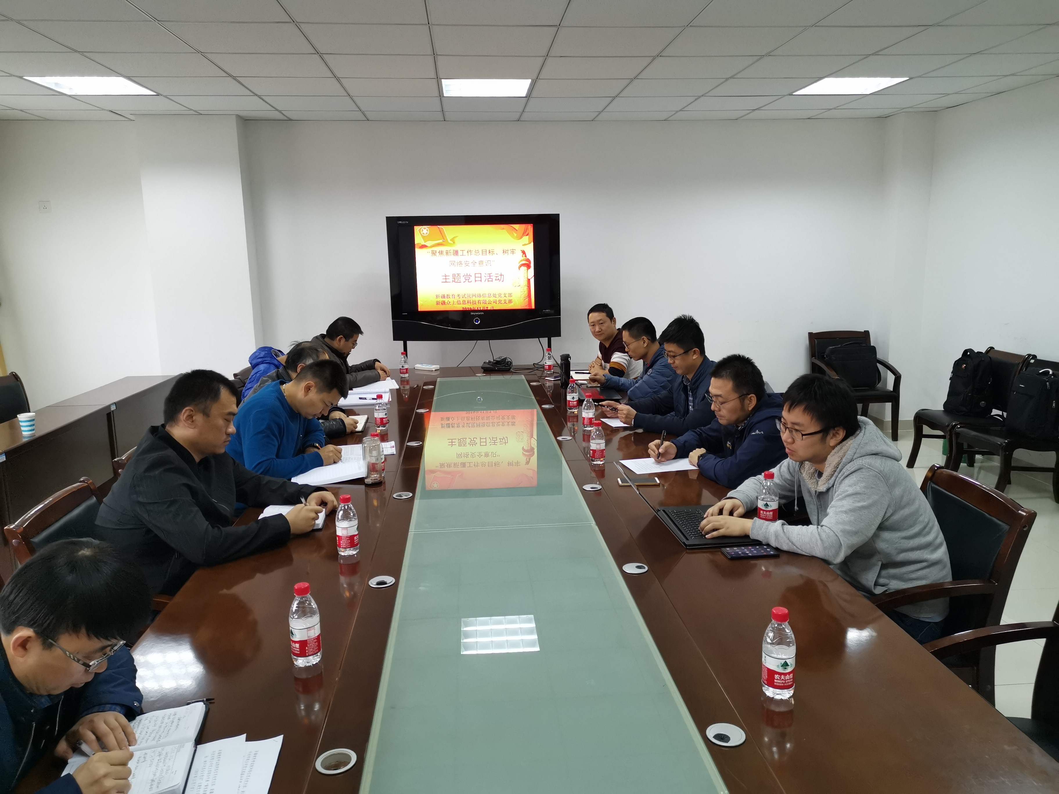 圖片關(guān)鍵詞